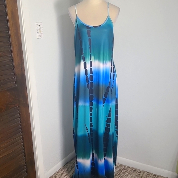 Shein Shades of Blue, White Maxi-Dress OS Pockets, Spaghetti Straps Size 12 NWOT - Picture 1 of 11